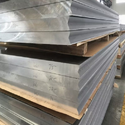 صفحه فلز آلومینیوم نقره ای 500-6000mm طول تکنولوژی پردازش رولینگ گرم